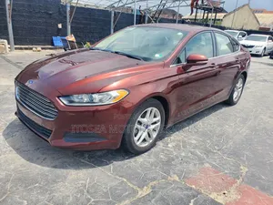 Ford Fusion SE 4dr Sedan (2.5L 4cyl 6A) 2015 Brown