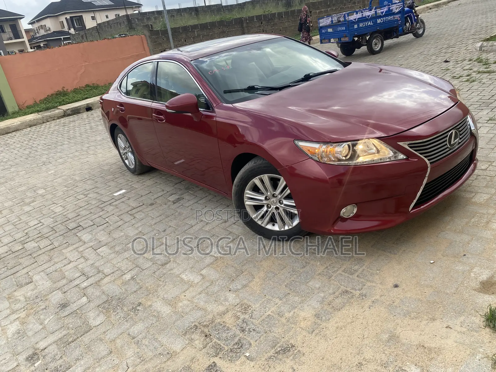 Lexus ES 2015 Red