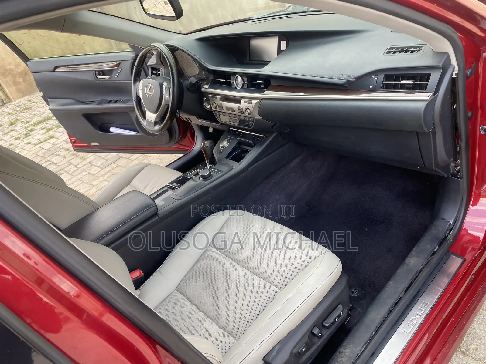Lexus ES 2015 Red