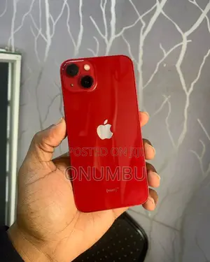 Apple iPhone 13 256 GB Red