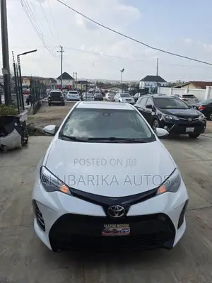 Toyota Corolla 2018 White