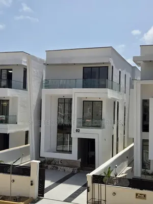 5bdrm Duplex in Lekki Phase 1 for sale