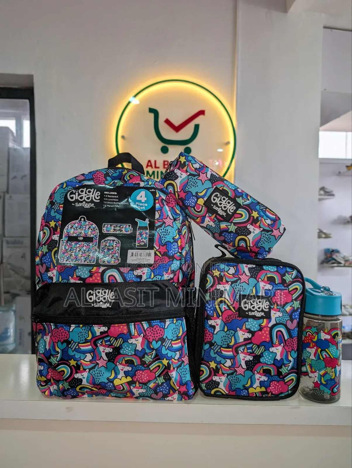 Smiggle Giggle 4-Piece