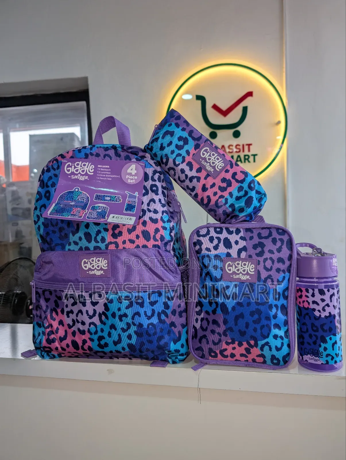 Smiggle Giggle 4-Piece