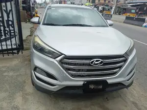Hyundai Tucson 2017 Silver