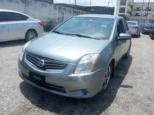 Nissan Sentra 2010 Purple