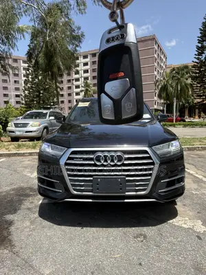 Audi Q7 2016 Black