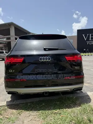 Audi Q7 2016 Black