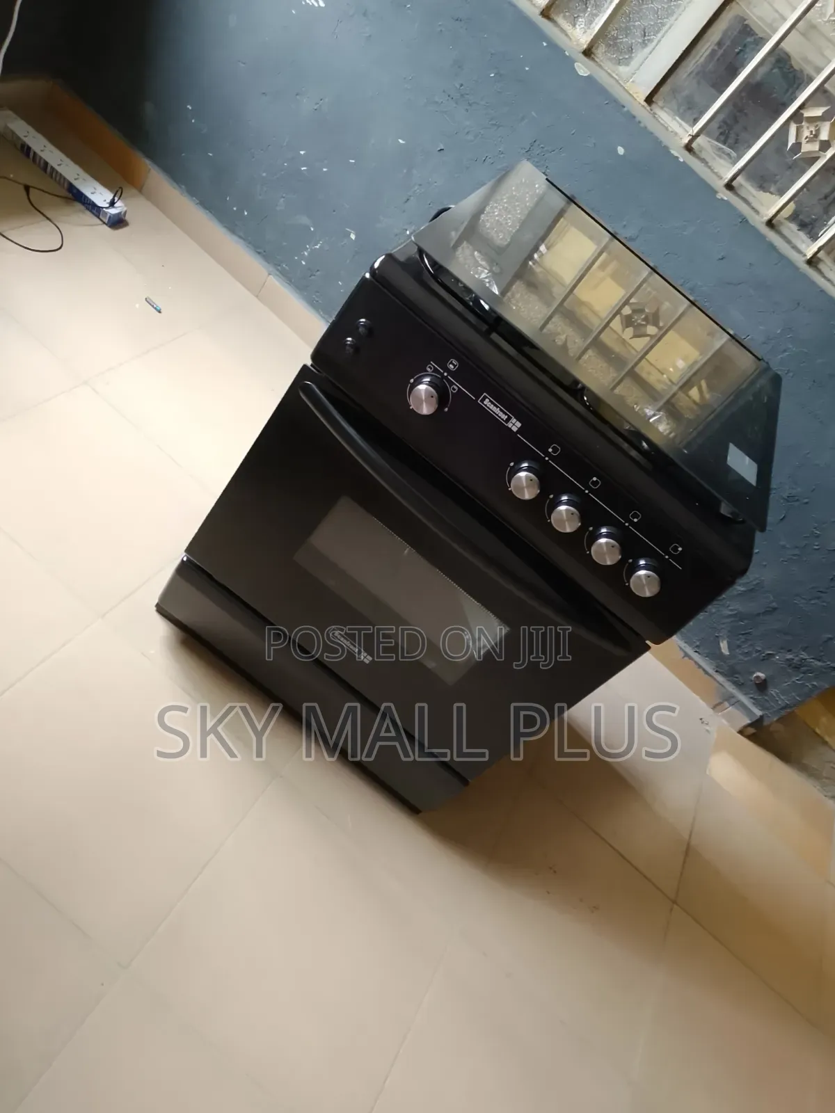 Scanfrost Cooker With Oven Perfect for Baking