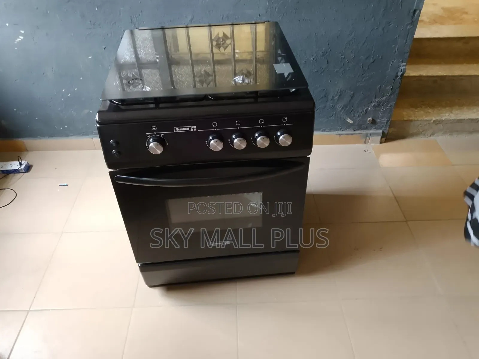 Sharp Looking Scanfrost Standing Cooker Black Edition
