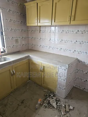 2bdrm Block of Flats in Johnson, Yakoyo/Alagbole for rent