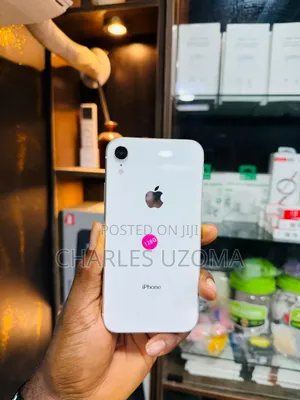 Apple iPhone XR 128 GB White
