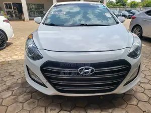 Hyundai Elantra Sport 4dr Sedan (2.0L 4cyl 6M) 2014 White