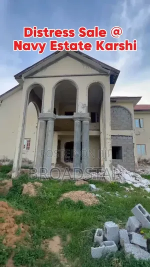 8bdrm Duplex in Navy Estate, Karshi for sale