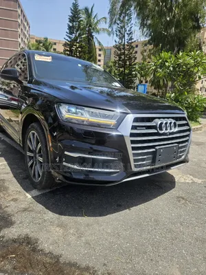 Audi Q7 2016 Black