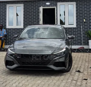 Hyundai Elantra 2022 Gray