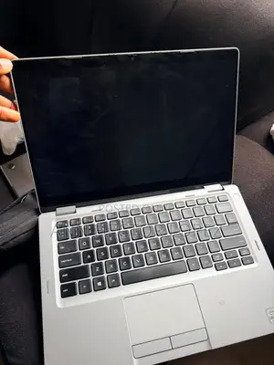 Laptop Dell Latitude 5310 16GB Intel Core i7 SSD 256GB