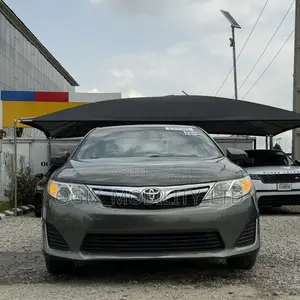 Toyota Camry LE 4dr Sedan (2.5L 4cyl 6A) 2013 Green
