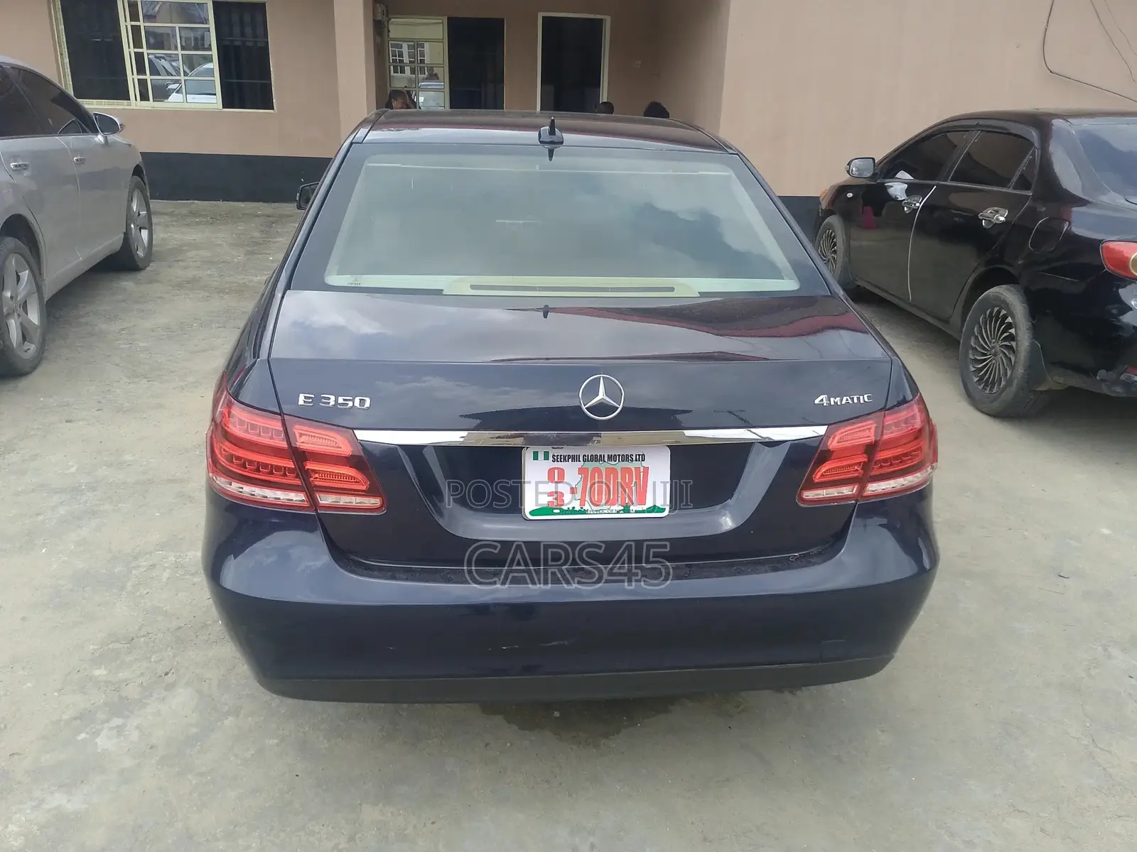 Mercedes-Benz E350 2015 Blue
