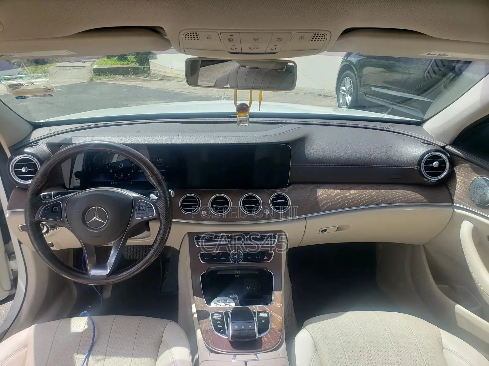 Mercedes-Benz E300 2018 White