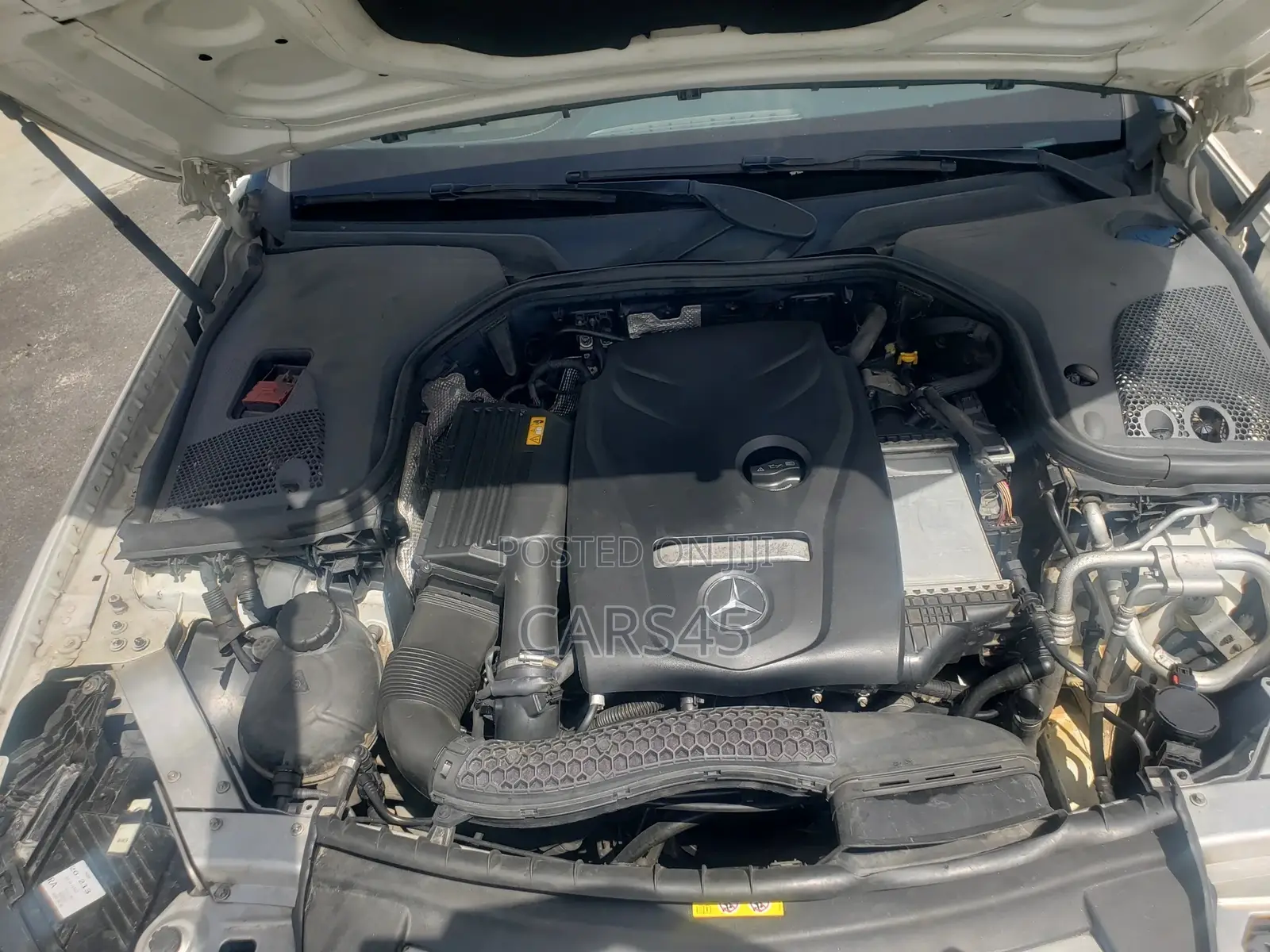 Mercedes-Benz E300 2018 White