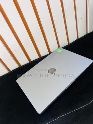 Laptop Apple MacBook Pro 2022 M2 16GB Apple M2 SSD 512GB