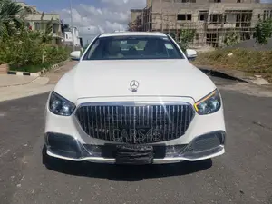 Mercedes-Benz E300 2018 White