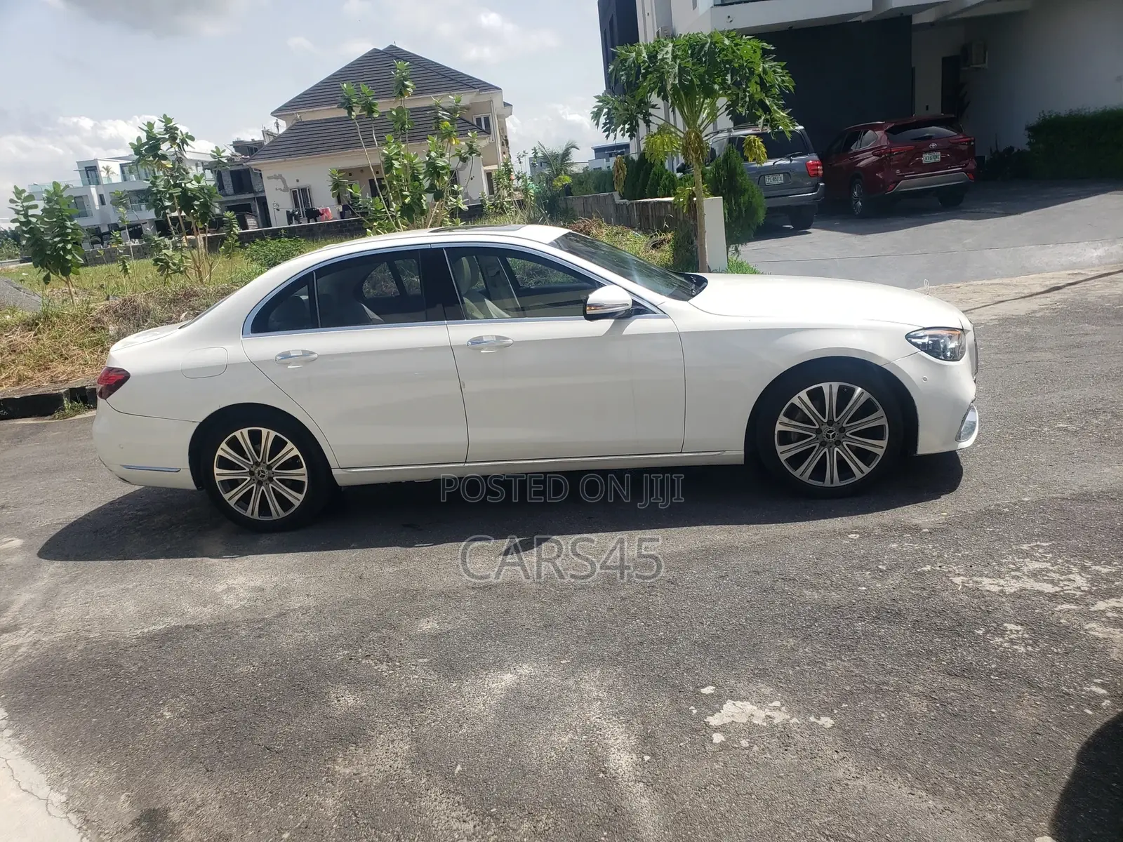 Mercedes-Benz E300 2018 White