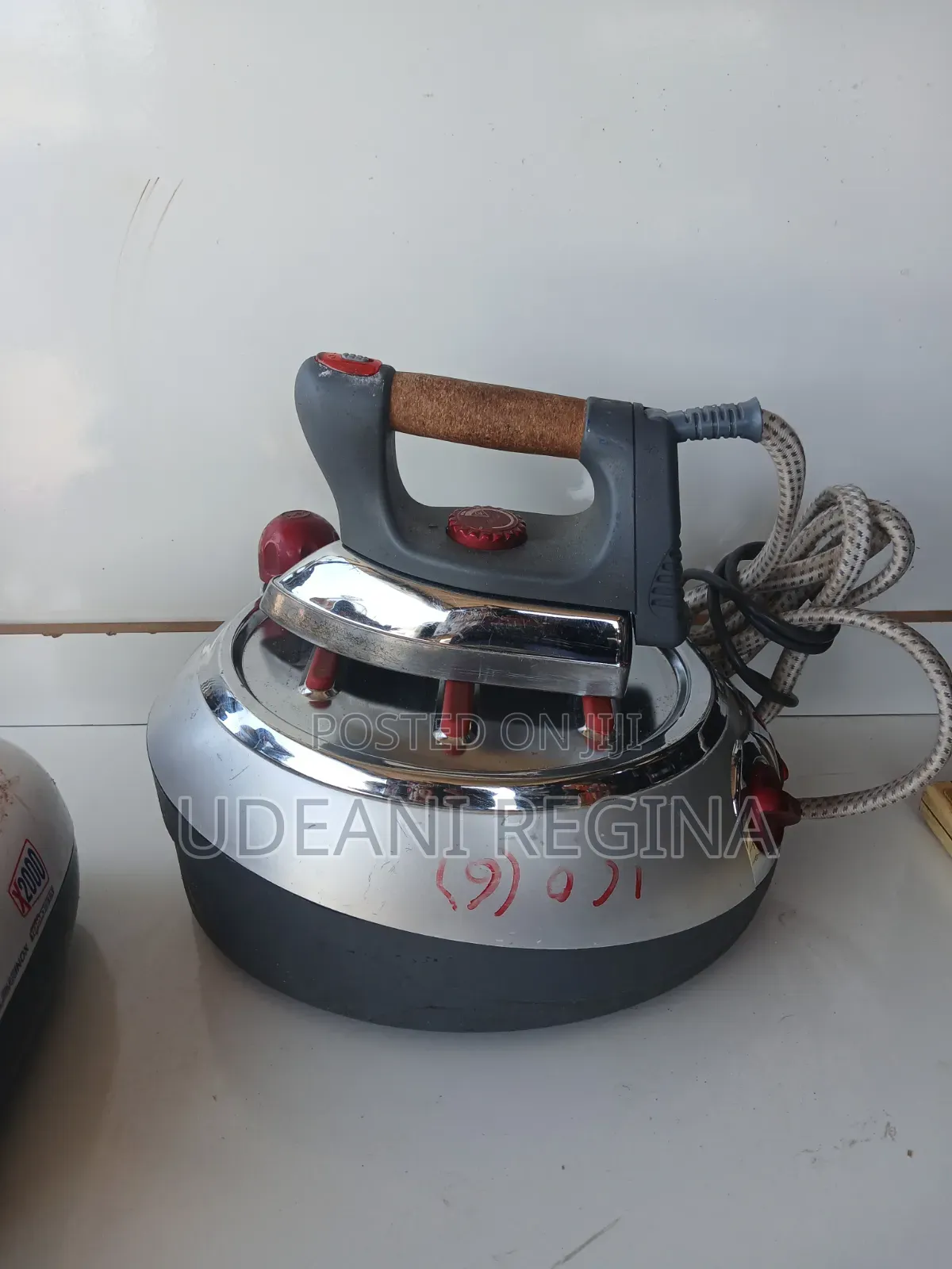 Electric Steam Iron