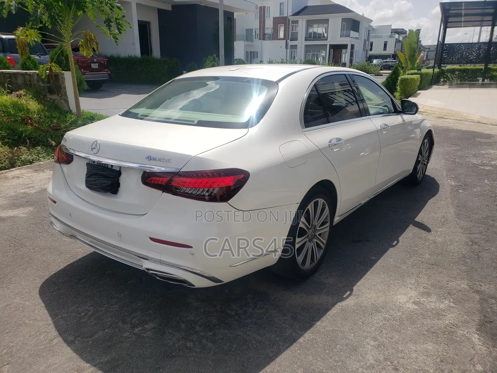 Mercedes-Benz E300 2018 White