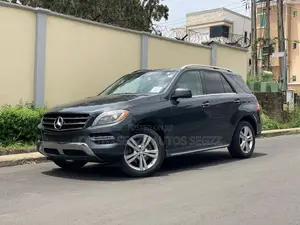 Mercedes-Benz M Class ML350 4dr SUV (3.5L 6cyl 7A) 2014 Gray
