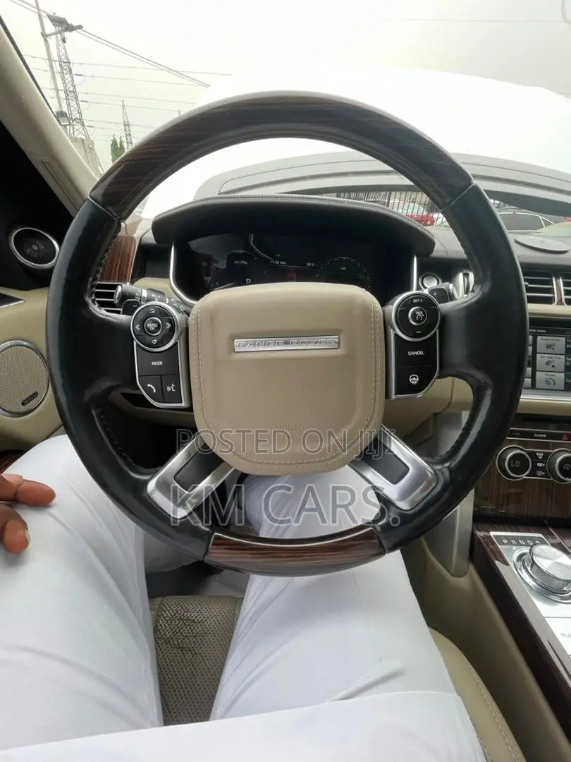 Land Rover Range Rover 2015 White