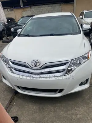 Toyota Venza AWD 2011 White
