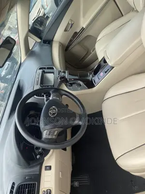 Toyota Venza AWD 2011 White