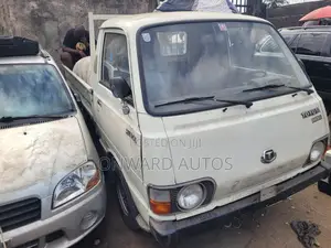 Foreign Used Toyota Hiace 1999 White