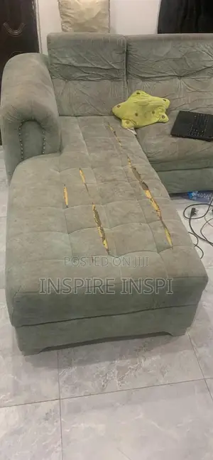L-Shaped Cushion Chair