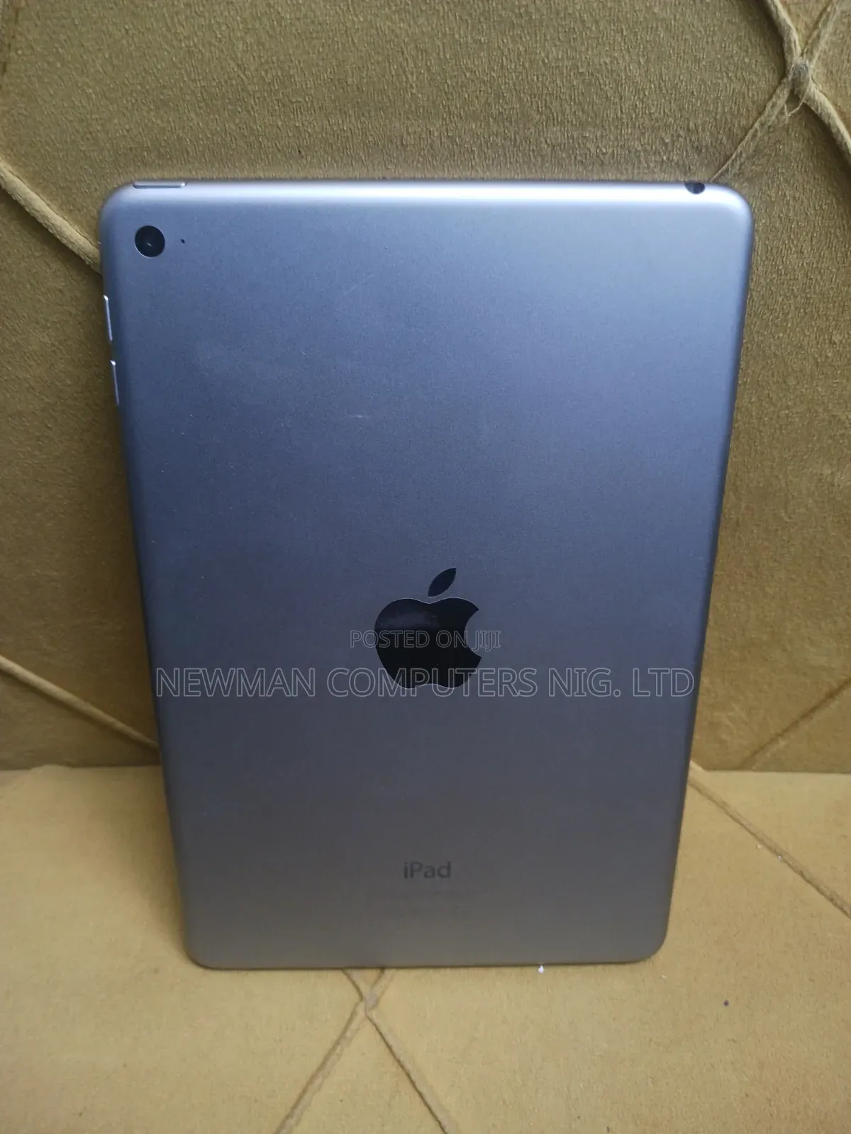 Apple iPad 4 Wi-Fi 32 GB Gray