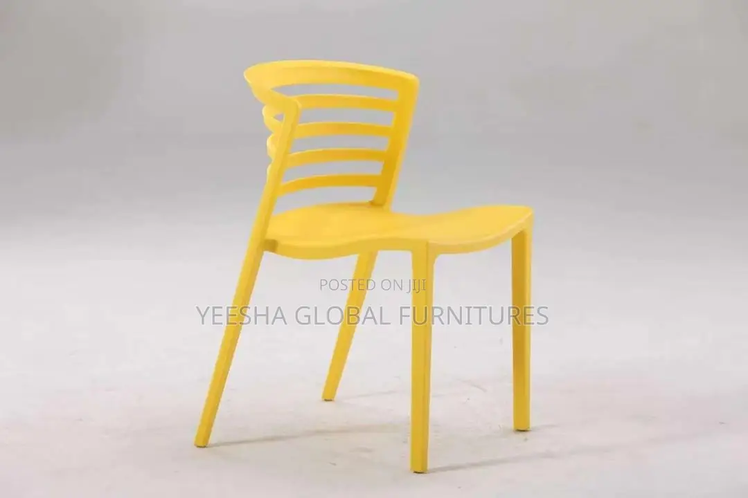 Hard Compilled Plastic Chair