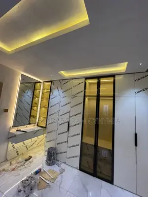 Walk in Closet