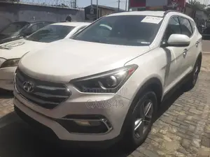 Hyundai Santa Fe 2017 White
