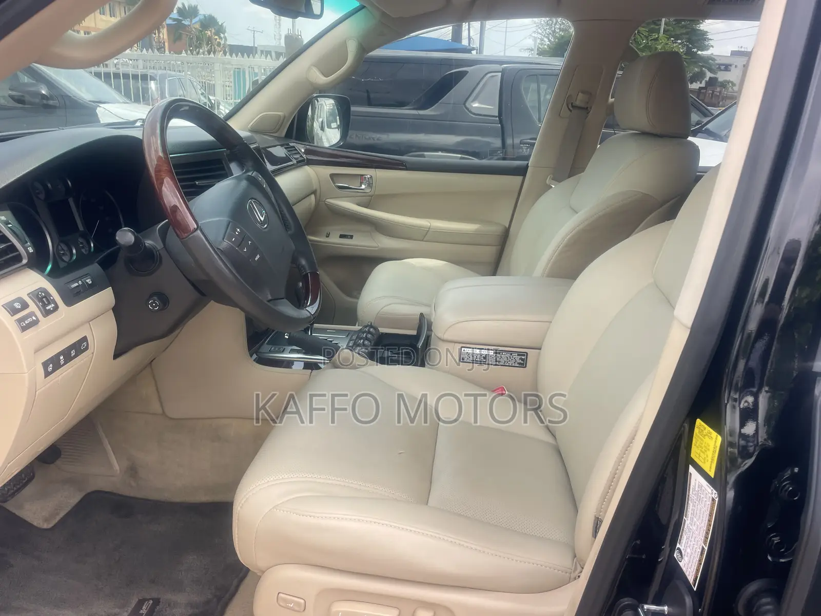 Lexus LX 570 2011 Black