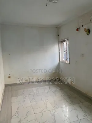 2bdrm Apartment in Alimosho for rent