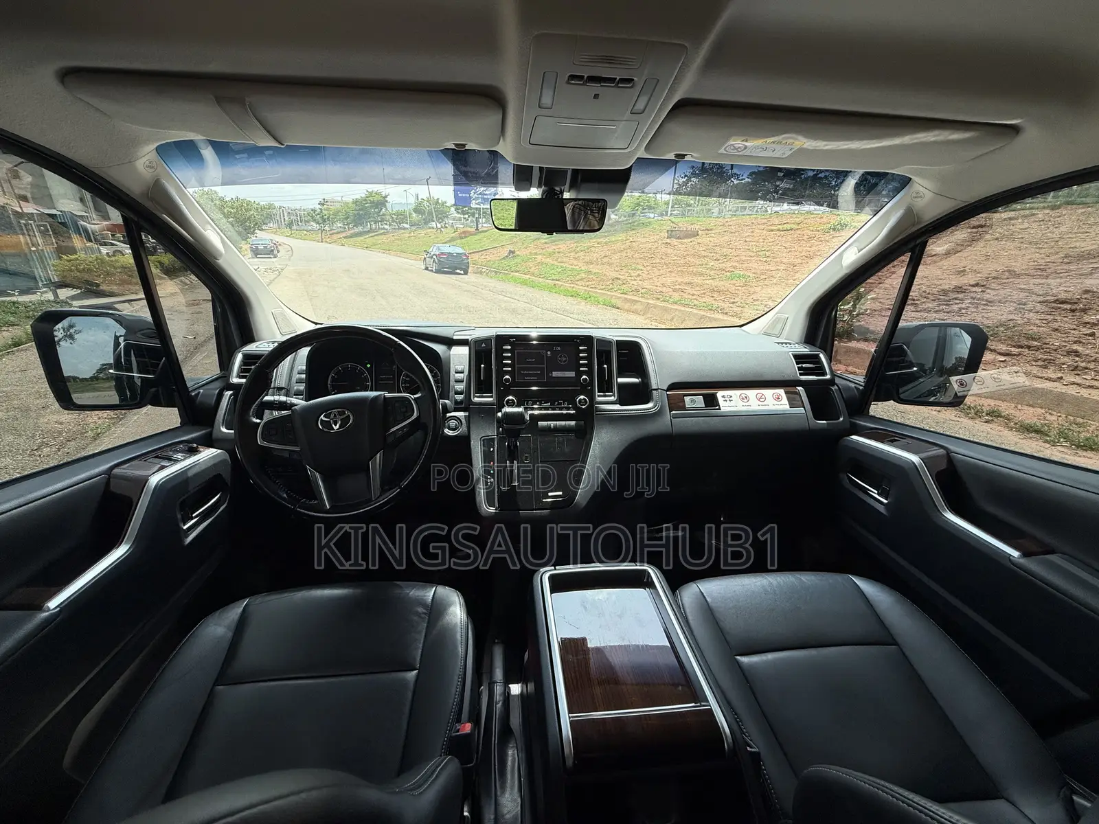 Toyota Granvia 2023 Black