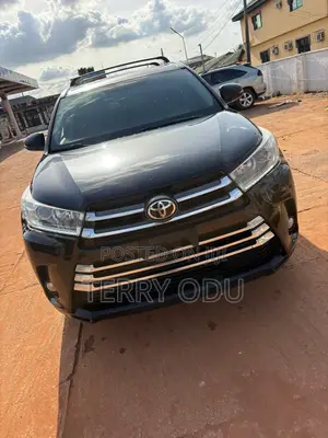 Toyota Highlander XLE 4dr SUV AWD (3.5L 6cyl 6A) 2014 Black