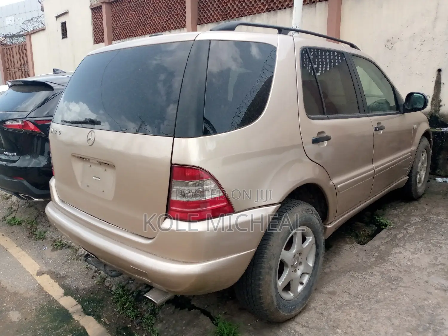 Mercedes-Benz M Class 2000 Gold