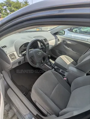 Toyota Corolla LE 4dr Sedan (1.8L 4 cyl 4A) 2009 Gray