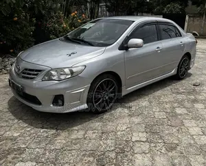 Toyota Corolla 2011 Silver