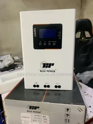 120ah MPPT Blue Power Change Controller