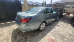 Toyota Avalon XLS Sedan FWD (3.5L 6cyl 6A) 2008 Green