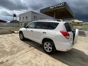 Toyota RAV4 200 4X4 Automatic 2008 White